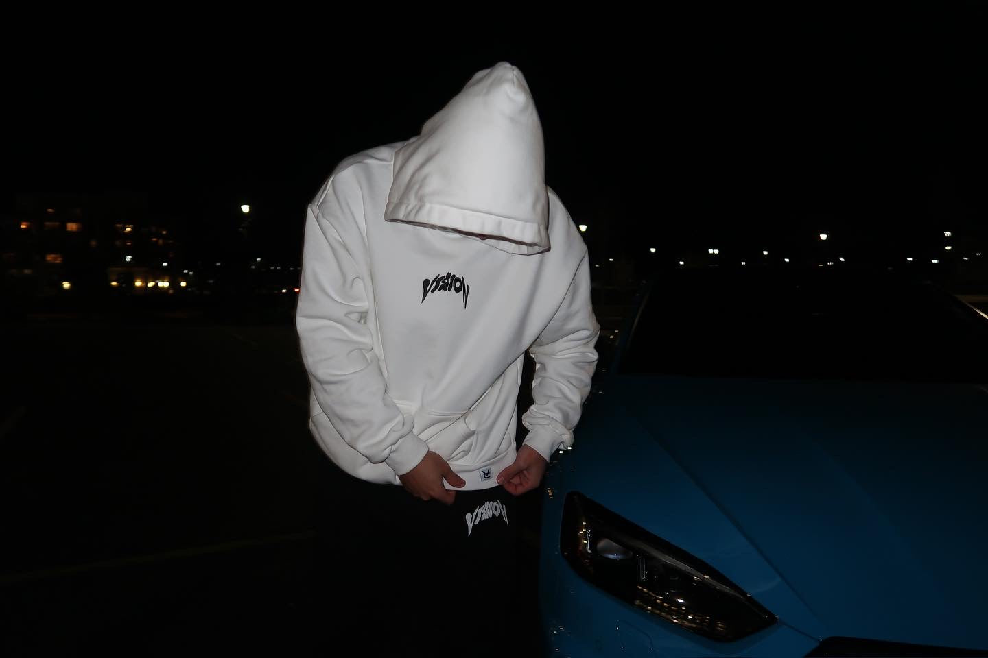 OVERSIZED “WHITE” VIZN HOODIE